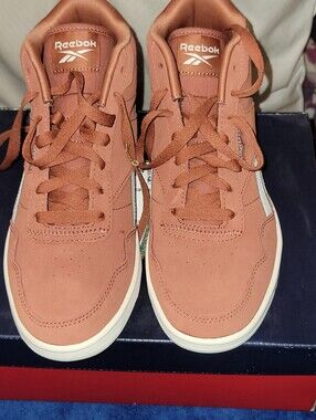 Reebok WMS Low-Top Sneakers in Terracotta Rust